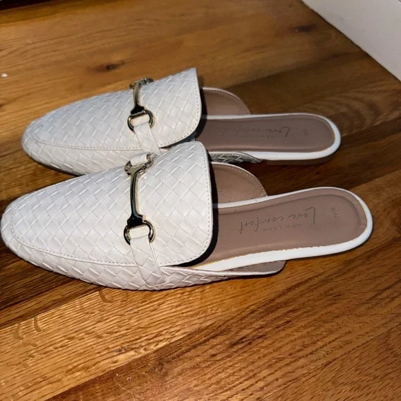 New Look Women’s Mule Loafers in white size 9 - Picture 2 of 3